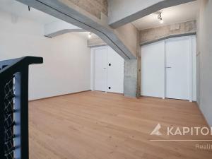 Prodej bytu 2+kk, Praha - Vysočany, Kolbenova, 77 m2