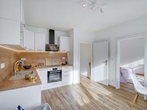 Pronájem bytu 1+1, Děčín - Děčín IX-Bynov, Gagarinova, 34 m2