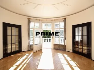 Pronájem kanceláře, Praha - Střešovice, Slunná, 270 m2