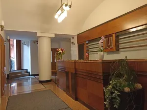 Pronájem kanceláře, Praha - Nové Město, Opletalova, 260 m2