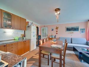 Prodej chalupy, Ostružná, 300 m2