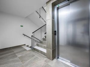 Pronájem bytu 2+kk, Praha - Libeň, Vojenova, 61 m2