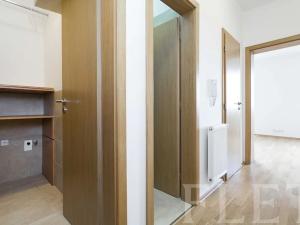 Pronájem bytu 2+kk, Praha - Košíře, Česká, 47 m2