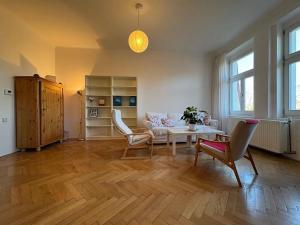 Pronájem bytu 3+kk, Praha - Smíchov, Na Skalce, 78 m2