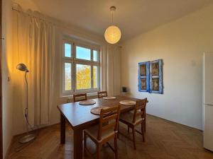 Pronájem bytu 3+kk, Praha - Smíchov, Na Skalce, 78 m2