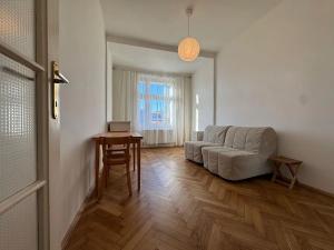 Pronájem bytu 3+kk, Praha - Smíchov, Na Skalce, 78 m2