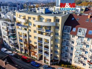Prodej bytu 2+kk, Praha - Kyje, Pelušková, 52 m2