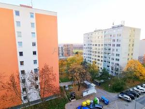 Pronájem bytu 2+kk, Praha - Černý Most, Vašátkova, 42 m2