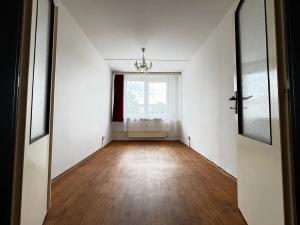 Prodej bytu 2+kk, Jince, Zborovská, 45 m2