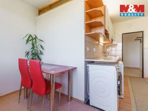 Prodej bytu 3+1, Karlovy Vary - Stará Role, Dvořákova, 83 m2