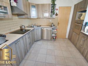 Prodej rodinného domu, Jeníkovice, 228 m2