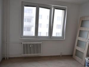 Pronájem bytu 1+1, Nové Strašecí, Křivoklátská, 38 m2