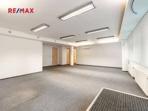Pronájem kanceláře, Praha - Smíchov, Kováků, 103 m2