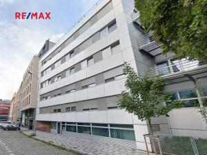 Pronájem kanceláře, Praha - Smíchov, Kováků, 103 m2