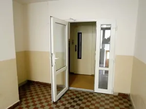 Pronájem bytu 1+1, Lovosice, Vodní, 38 m2