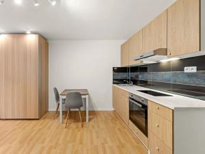 Pronájem bytu 1+kk, Praha - Michle, Michelská, 25 m2