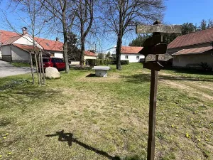 Prodej pozemku pro bydlení, Daleké Dušníky, 1217 m2