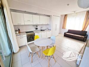 Prodej bytu 2+kk, Obzor, Bulharsko, 66 m2