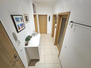 Pronájem bytu 2+kk, Praha - Libeň, Kurta Konráda, 61 m2