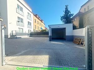 Pronájem garáže, Praha - Motol, Na Homolce, 21 m2