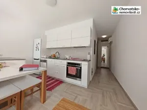 Prodej bytu 4+1, Jadranovo, Chorvatsko, 80 m2