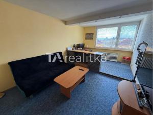 Prodej bytu 2+1, Opava, Hobzíkova, 58 m2