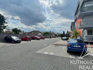 Pronájem garážového stání, Kutná Hora, Tyršova, 12 m2