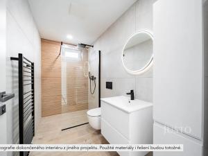Prodej bytu 5+kk, Boršov nad Vltavou, Severní, 121 m2
