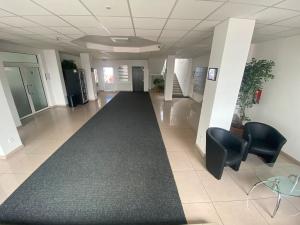 Pronájem obchodního prostoru, Dalovice, Botanická, 136 m2