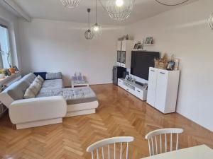 Pronájem bytu 3+1, Pozlovice, Hlavní, 75 m2