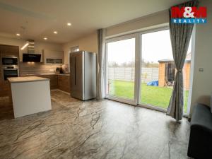 Prodej rodinného domu, Pouzdřany, Za Obecním úřadem, 207 m2