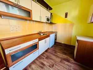 Pronájem bytu 4+1, České Budějovice - České Budějovice 2, V. Volfa, 78 m2