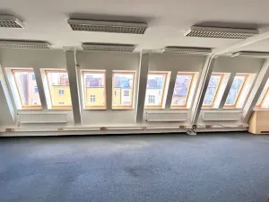 Pronájem kanceláře, Praha - Vinohrady, Kolínská, 100 m2