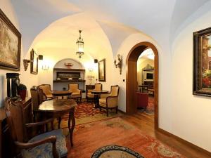 Pronájem restaurace, Praha - Malá Strana, Maltézské náměstí, 89 m2