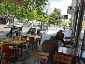 Pronájem restaurace, Praha - Smíchov, Stroupežnického, 87 m2