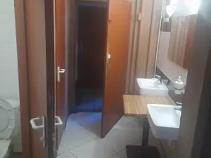 Pronájem restaurace, Praha - Smíchov, Stroupežnického, 87 m2