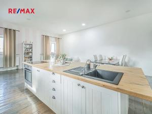 Prodej rodinného domu, Klobuky, Náměstí J. Š. Baara, 108 m2