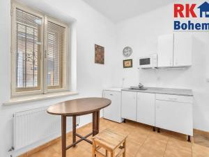 Prodej obchodního prostoru, Mnichovo Hradiště, Masarykovo náměstí, 300 m2