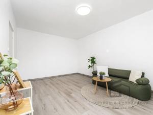 Pronájem bytu 1+1, Praha - Záběhlice, Jabloňová, 33 m2