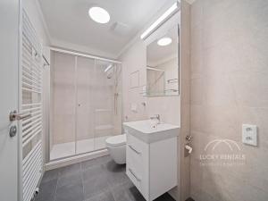 Pronájem bytu 1+kk, Praha - Chodov, Líbalova, 32 m2