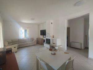 Prodej vily, Scalea, Itálie, 90 m2