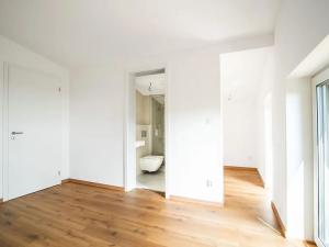 Pronájem rodinného domu, Kamenice, 183 m2