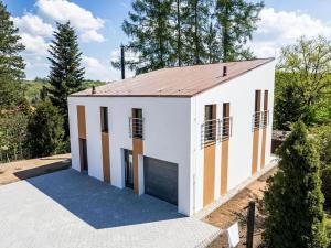 Pronájem rodinného domu, Kamenice, 183 m2