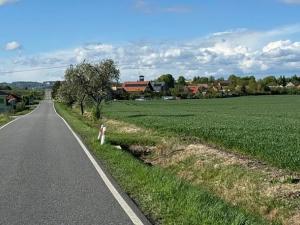 Prodej pozemku pro bydlení, Charvatce, 49000 m2