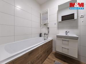 Prodej bytu 3+1, Neveklov, Rákosníkova, 68 m2