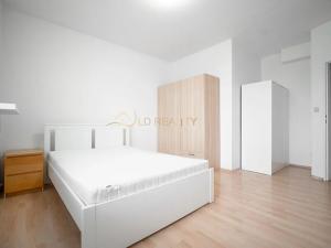 Pronájem bytu 1+1, Olomouc, Topolová, 43 m2