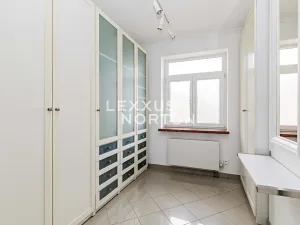 Pronájem atypického bytu, Praha - Nové Město, Dřevná, 250 m2