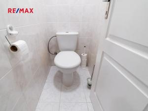 Prodej bytu 3+1, Praha - Horní Počernice, Komárovská, 67 m2