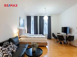 Pronájem bytu 2+kk, Praha - Nové Město, Řeznická, 50 m2