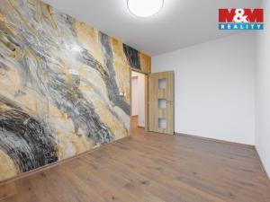 Prodej bytu 2+kk, Karlovy Vary - Stará Role, Závodu míru, 40 m2